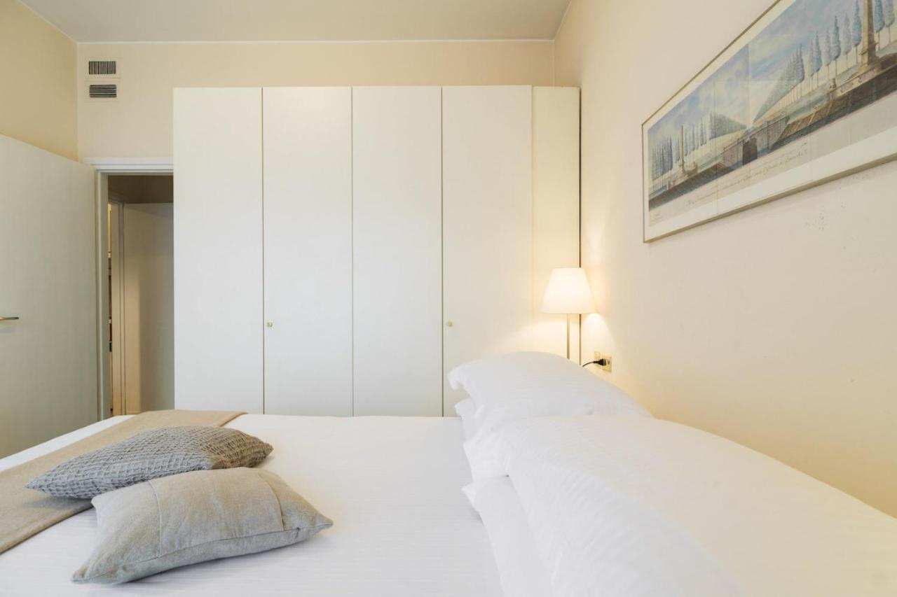 Contempora - Elvezia 8 - E24 * Milão